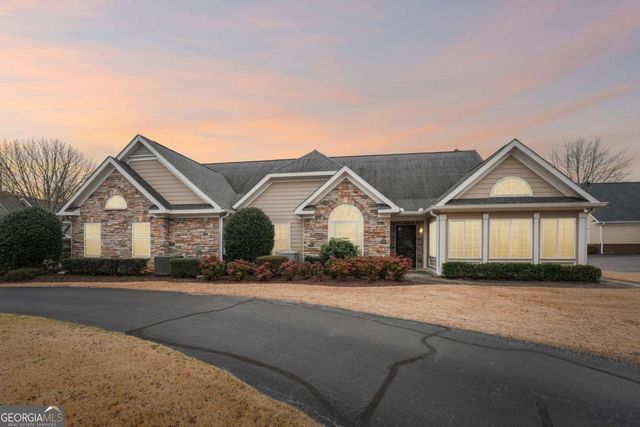 2607 Village Lane, Roswell, GA 30075