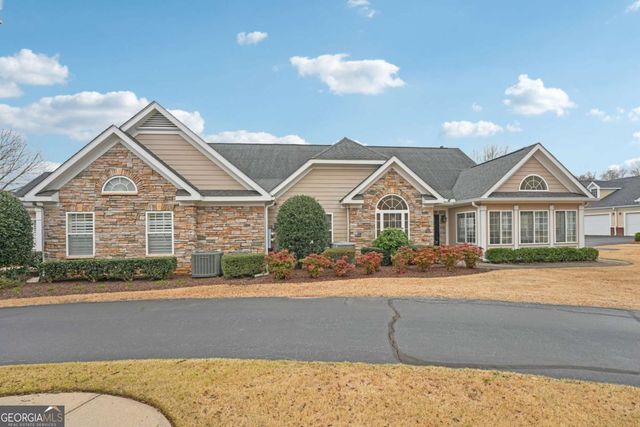 2607 Village Lane, Roswell, GA 30075