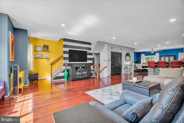 3 KEEGAN CT, Marlton, NJ 08053
