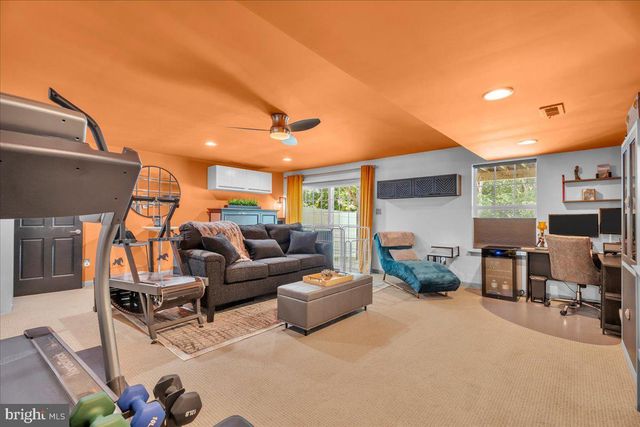 3 KEEGAN CT, Marlton, NJ 08053