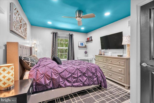 3 KEEGAN CT, Marlton, NJ 08053