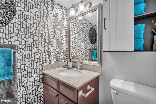 3 KEEGAN CT, Marlton, NJ 08053