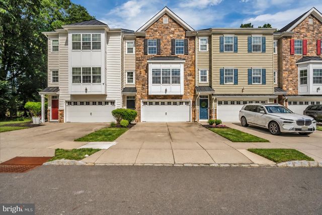 3 KEEGAN CT, Marlton, NJ 08053