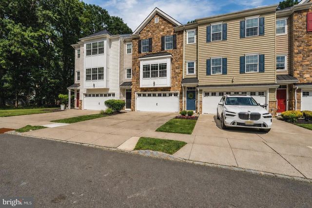 3 KEEGAN CT, Marlton, NJ 08053