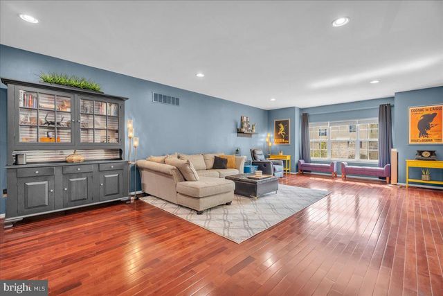 3 KEEGAN CT, Marlton, NJ 08053