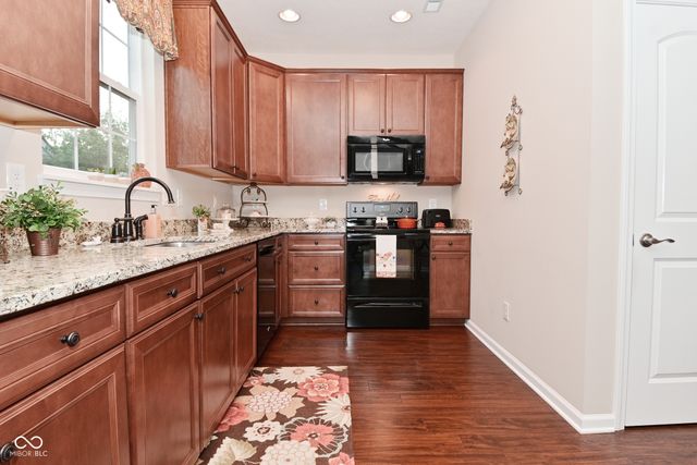 430 Angelina Way, Avon, IN 46123