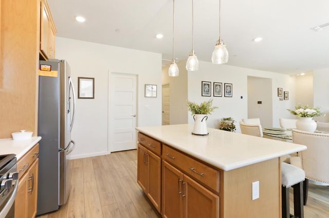 1164 Kanon Clover Way, Lincoln, CA 95648