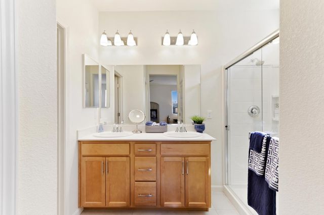 1164 Kanon Clover Way, Lincoln, CA 95648
