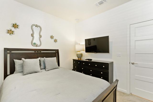 1164 Kanon Clover Way, Lincoln, CA 95648