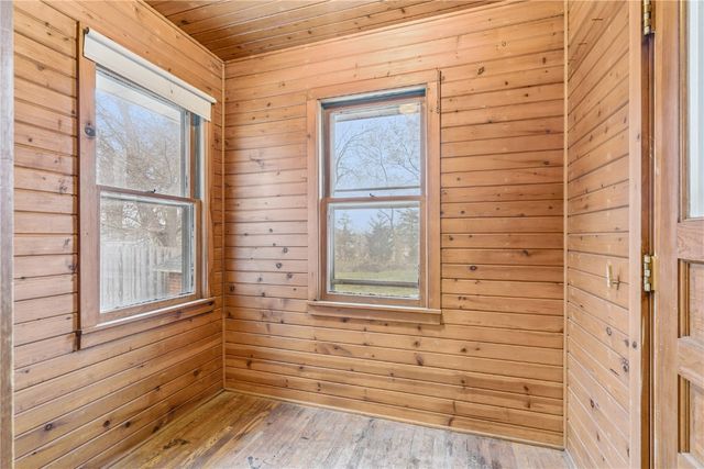 620 6th Avenue, Marion, IA 52302