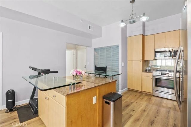 488 E Ocean Boulevard 105, Long Beach, CA 90802
