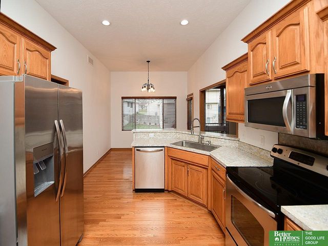 2108 Plymouth Rock Road, Bellevue, NE 68123