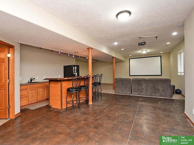 2108 Plymouth Rock Road, Bellevue, NE 68123