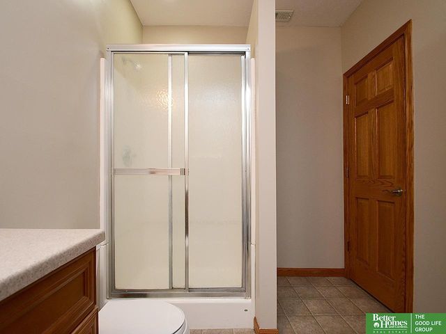 2108 Plymouth Rock Road, Bellevue, NE 68123