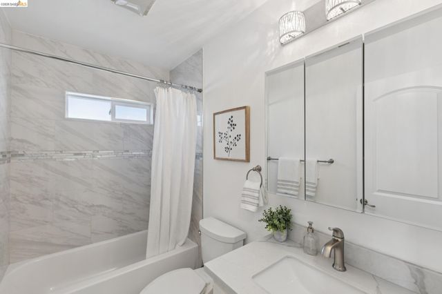 812 37Th St, Oakland, CA 94608