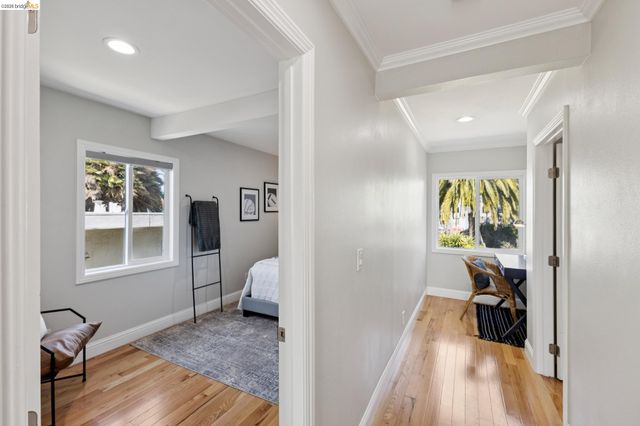 812 37Th St, Oakland, CA 94608