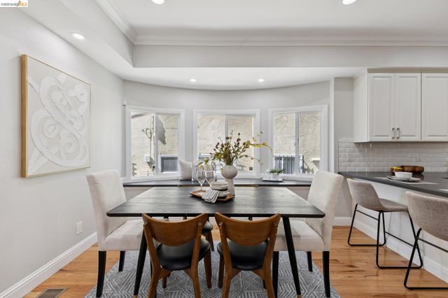 812 37Th St, Oakland, CA 94608