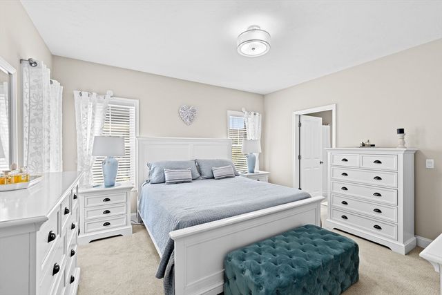 14 Meadowbrook Dr, Plymouth, MA 02360