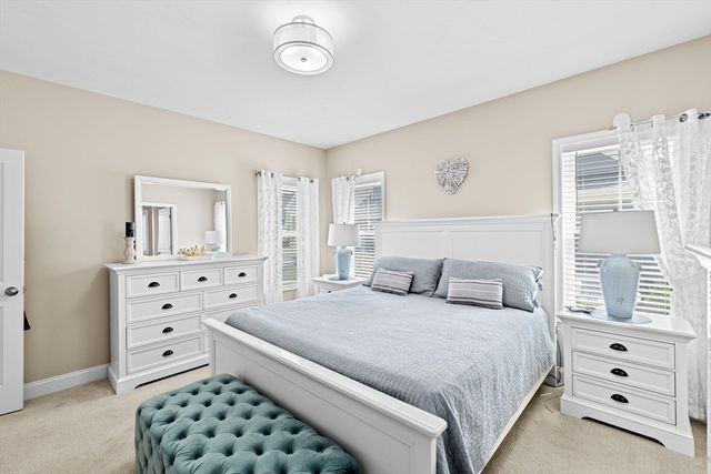 14 Meadowbrook Dr, Plymouth, MA 02360