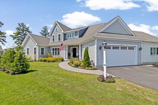 14 Meadowbrook Dr, Plymouth, MA 02360