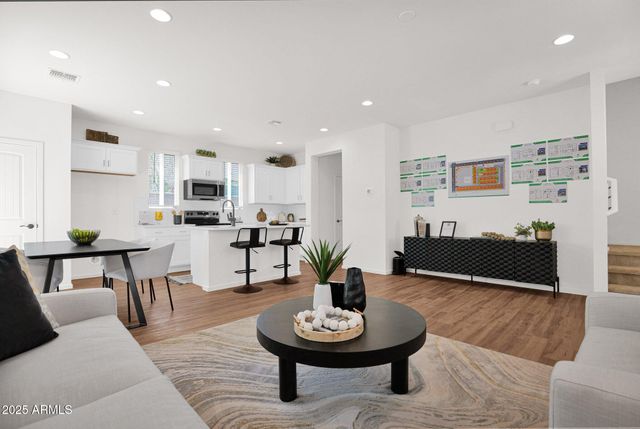 16875 N 12TH Street 8, Phoenix, AZ 85022