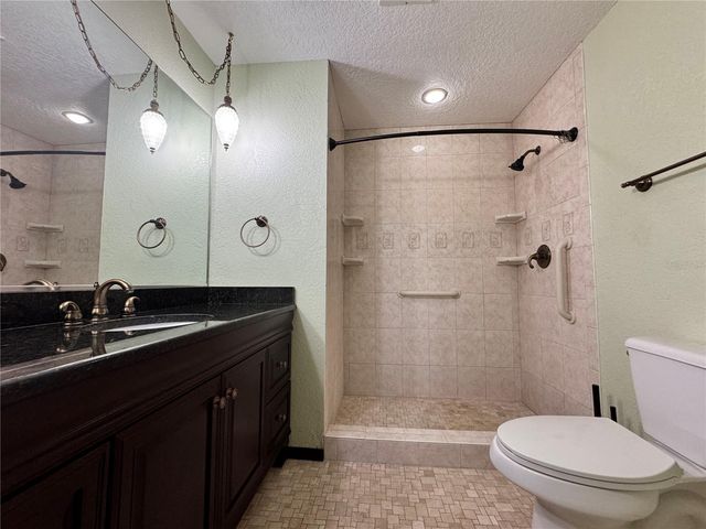8225 E HIGHWAY 25, Belleview, FL 34420
