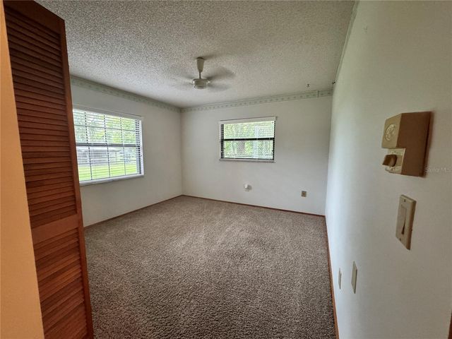 8225 E HIGHWAY 25, Belleview, FL 34420
