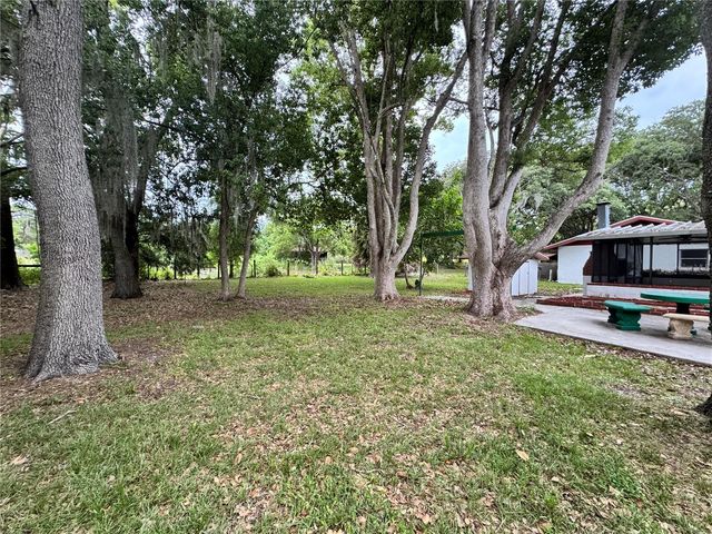8225 E HIGHWAY 25, Belleview, FL 34420