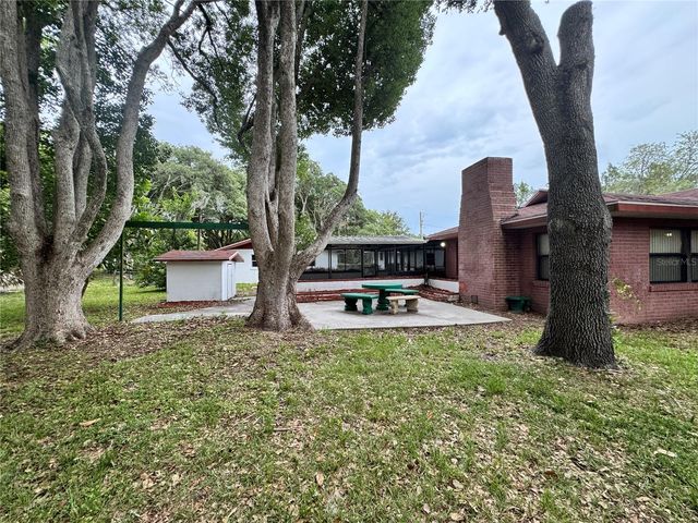 8225 E HIGHWAY 25, Belleview, FL 34420
