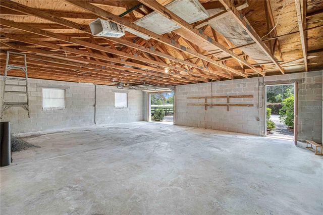 8225 E HIGHWAY 25, Belleview, FL 34420