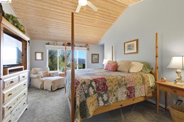 22295 Paseo De Los Portales Rd, Sonora, CA 95370