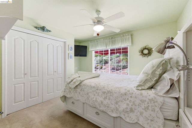 22295 Paseo De Los Portales Rd, Sonora, CA 95370