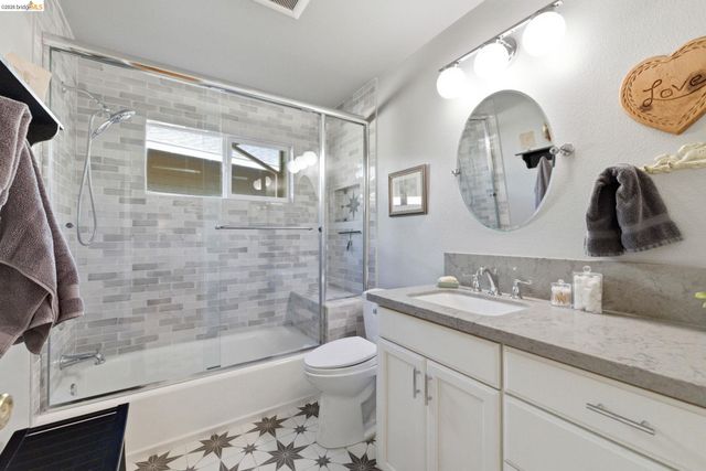 22295 Paseo De Los Portales Rd, Sonora, CA 95370