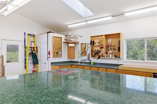 22295 Paseo De Los Portales Rd, Sonora, CA 95370