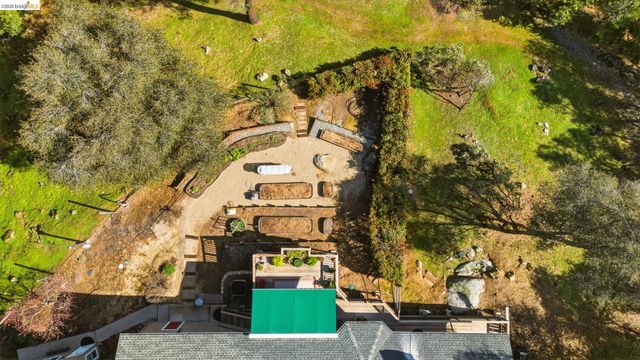 22295 Paseo De Los Portales Rd, Sonora, CA 95370