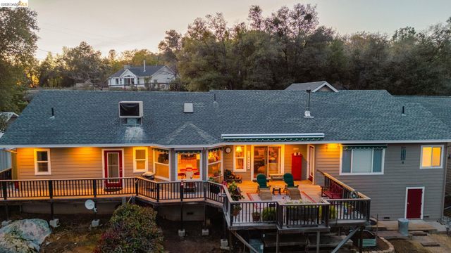 22295 Paseo De Los Portales Rd, Sonora, CA 95370