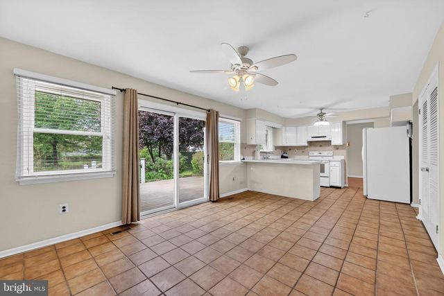 176 GOLFVIEW DR, Sewell, NJ 08080