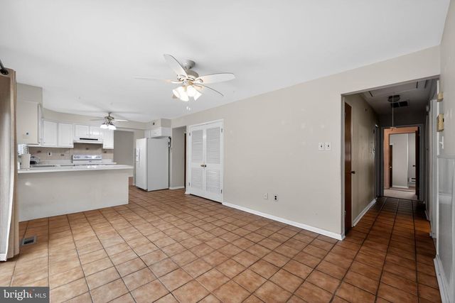 176 GOLFVIEW DR, Sewell, NJ 08080