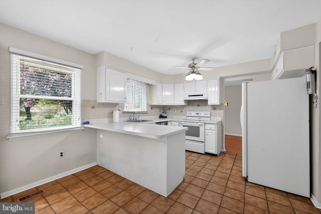 176 GOLFVIEW DR, Sewell, NJ 08080