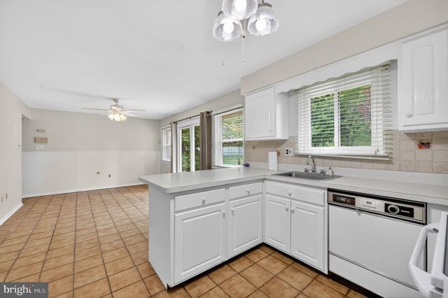 176 GOLFVIEW DR, Sewell, NJ 08080