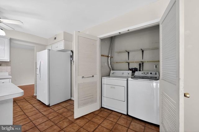 176 GOLFVIEW DR, Sewell, NJ 08080