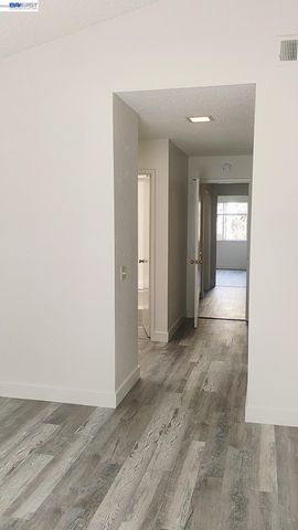4266 Warbler Loop, Fremont, CA 94555