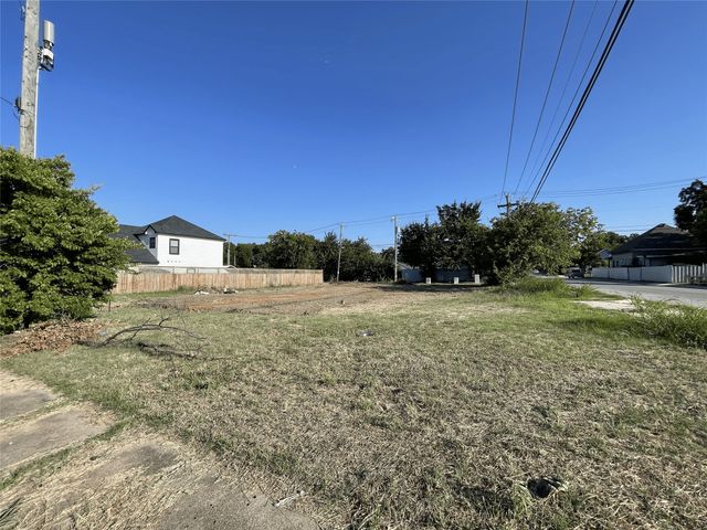 1400 E Morphy Street, Fort Worth, TX 76104