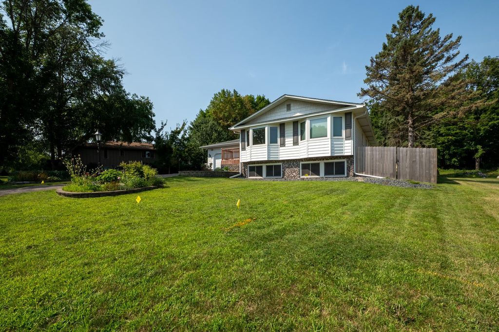 1732 Evergreen Drive, Woodbury, MN 55125 — exterior