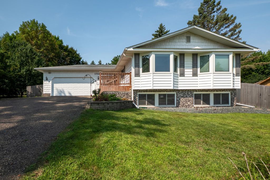 1732 Evergreen Drive, Woodbury, MN 55125 — photo 2