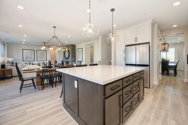 2017 Arbor Ridge Dr, Roseville, CA 95747