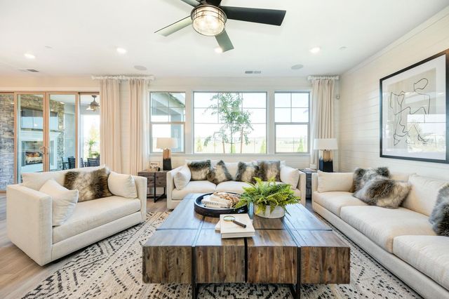 2017 Arbor Ridge Dr, Roseville, CA 95747