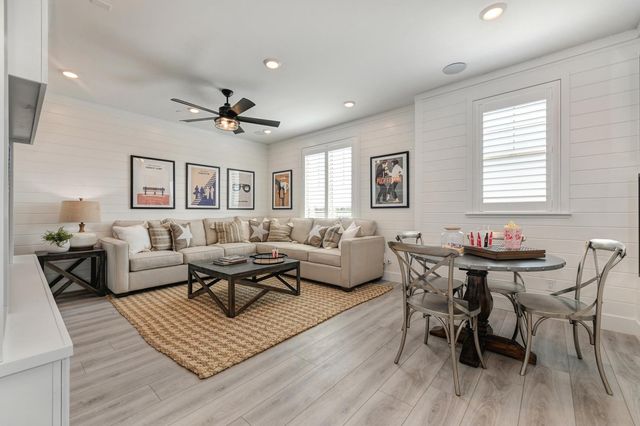 2017 Arbor Ridge Dr, Roseville, CA 95747