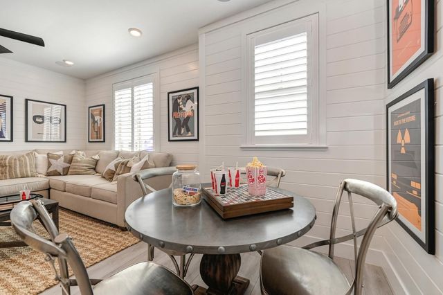 2017 Arbor Ridge Dr, Roseville, CA 95747