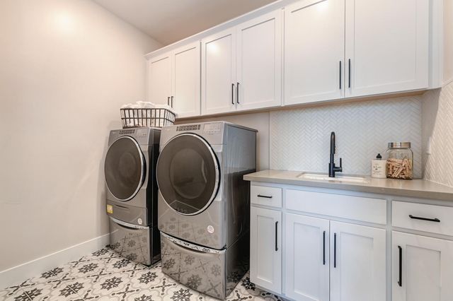 2017 Arbor Ridge Dr, Roseville, CA 95747